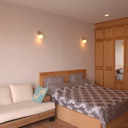 Apartments At View Talay Pattaya Esterno foto