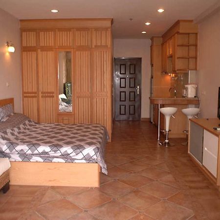 Apartments At View Talay Pattaya Esterno foto