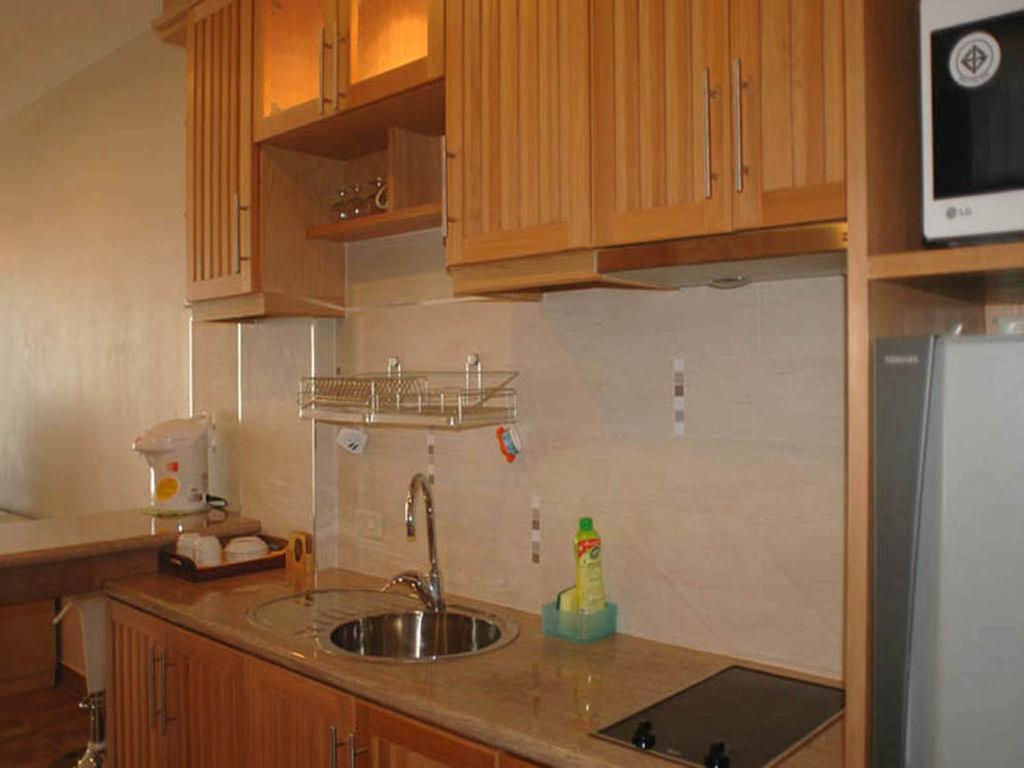 Apartments At View Talay Pattaya Esterno foto