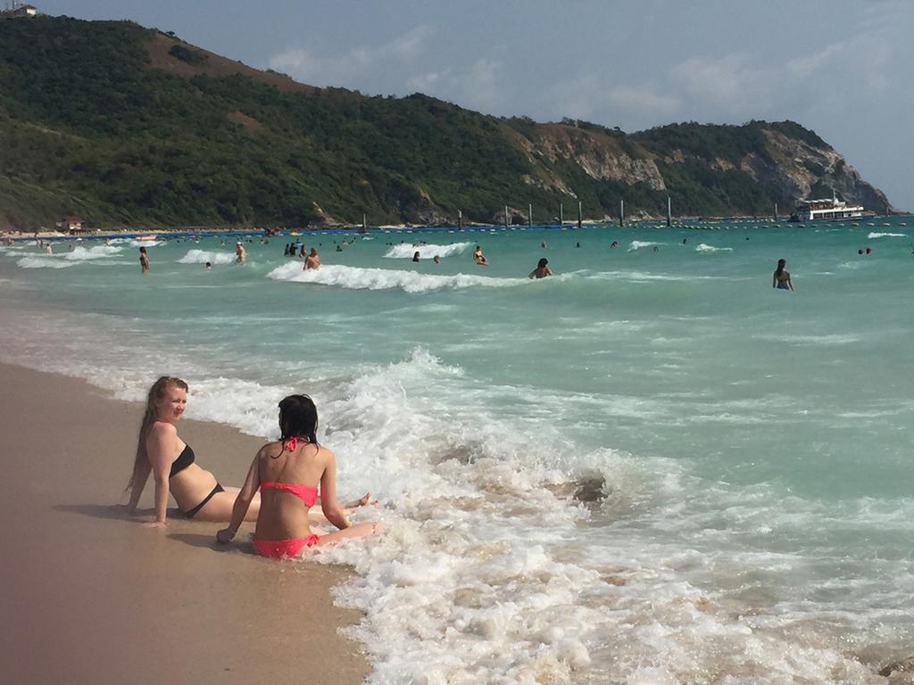 Apartments At View Talay Pattaya Esterno foto