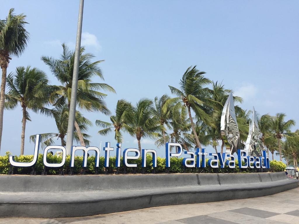 Apartments At View Talay Pattaya Esterno foto