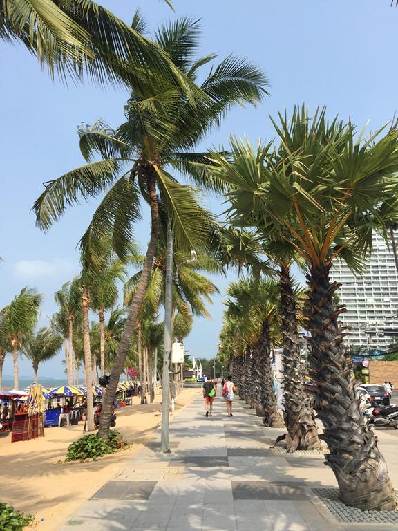 Apartments At View Talay Pattaya Esterno foto